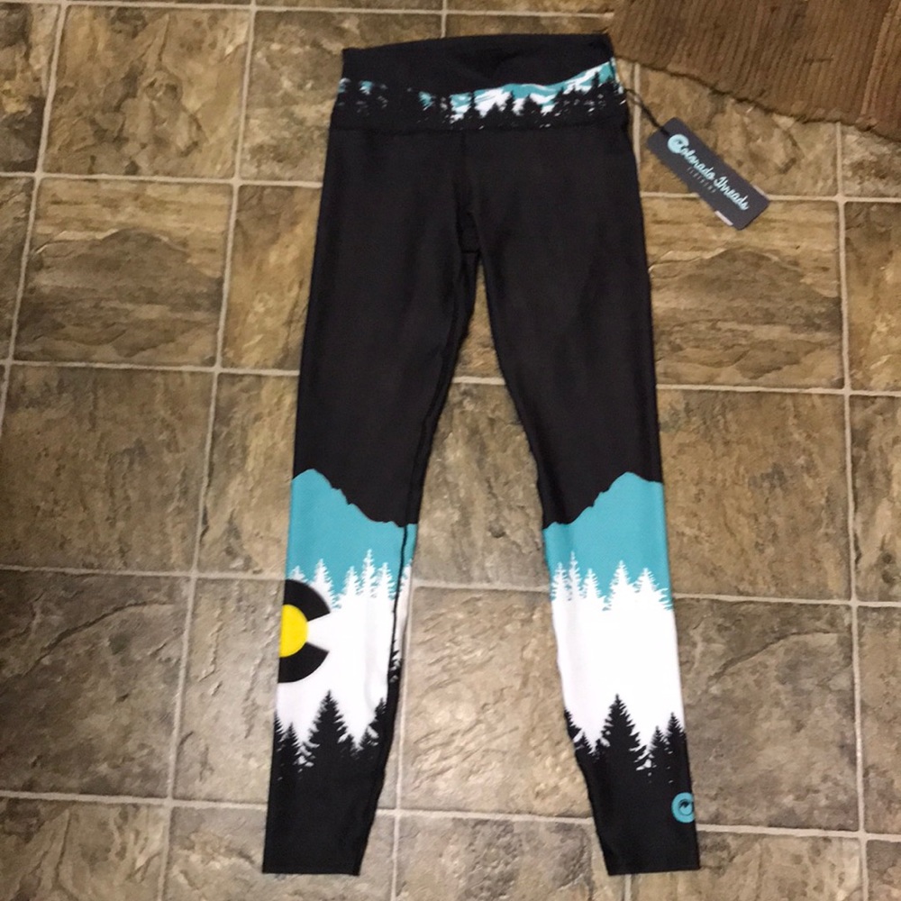 Colorado Threads leggings